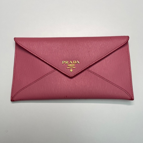 Prada Handbags - PRADA pink leather Saffiano metal Vitello Move envelope wallet clutch bag